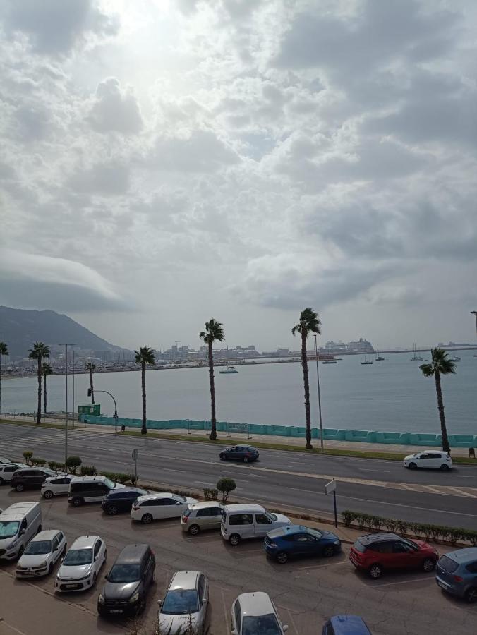Vistas A 3 Paises Y 2 Continentes 1º Linea De Playa A 5 Minutos De Gibraltar Apartment La Linea de la Concepcion Luaran gambar